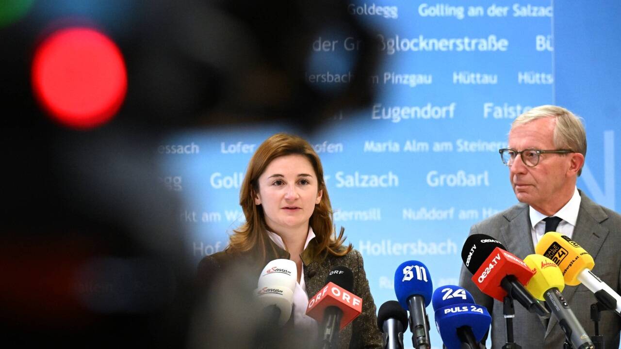 Marlene Svazek und Wilfried Haslauer gaben am Mittwoch eine Zwischenbilanz zu den schwarz-blauen Koalitionsverhandlungen. Marlene Svazek und Wilfried Haslauer gaben am Mittwoch eine Zwischenbilanz zu den schwarz-blauen Koalitionsverhandlungen.