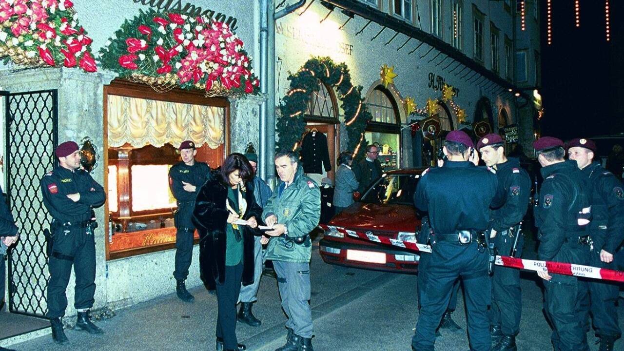 Mutmaßlicher Juwelenräuber nach 22 Jahren festgenommen. 