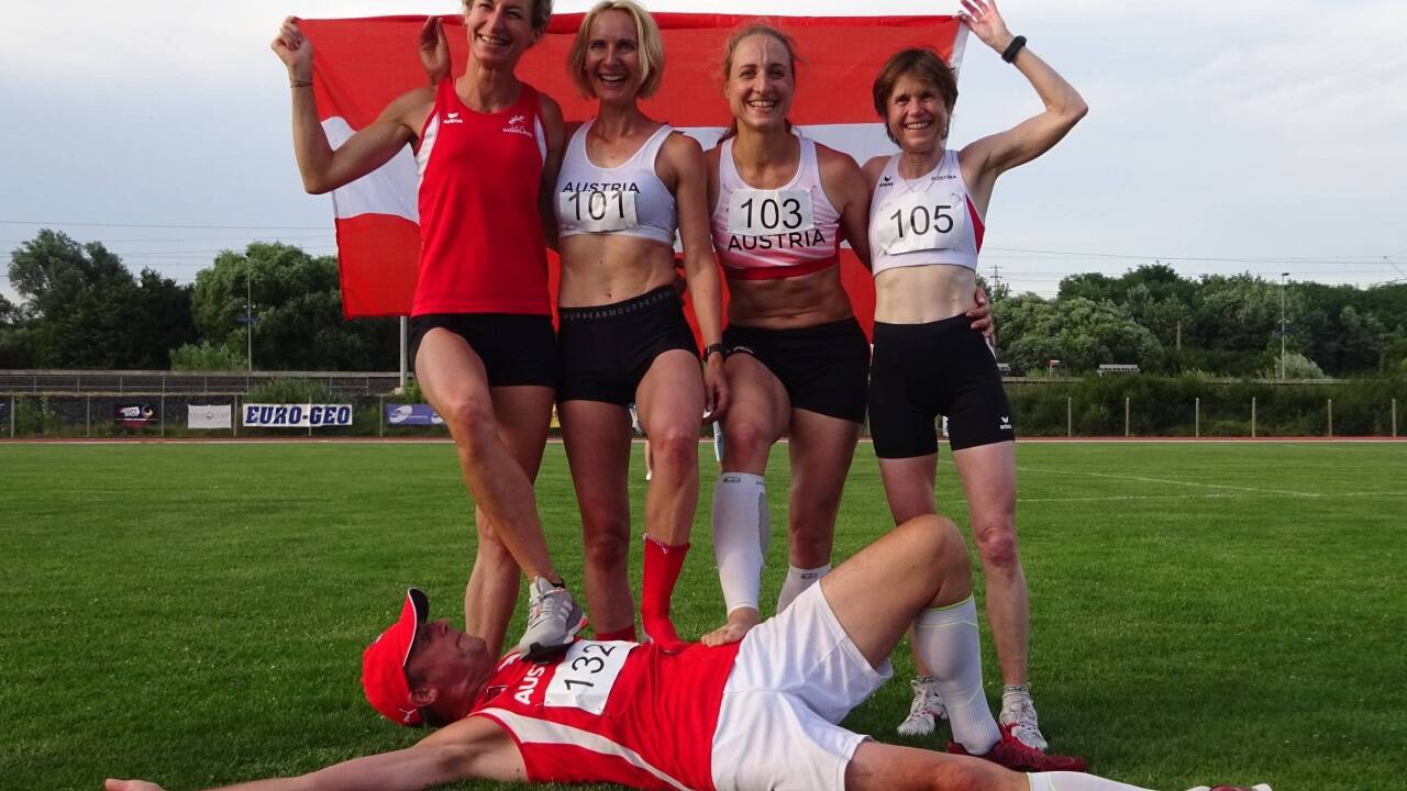 Teamspirit: mit der österreichischen Mannschaft bei einem internationalen Masters-Wettkampf.  