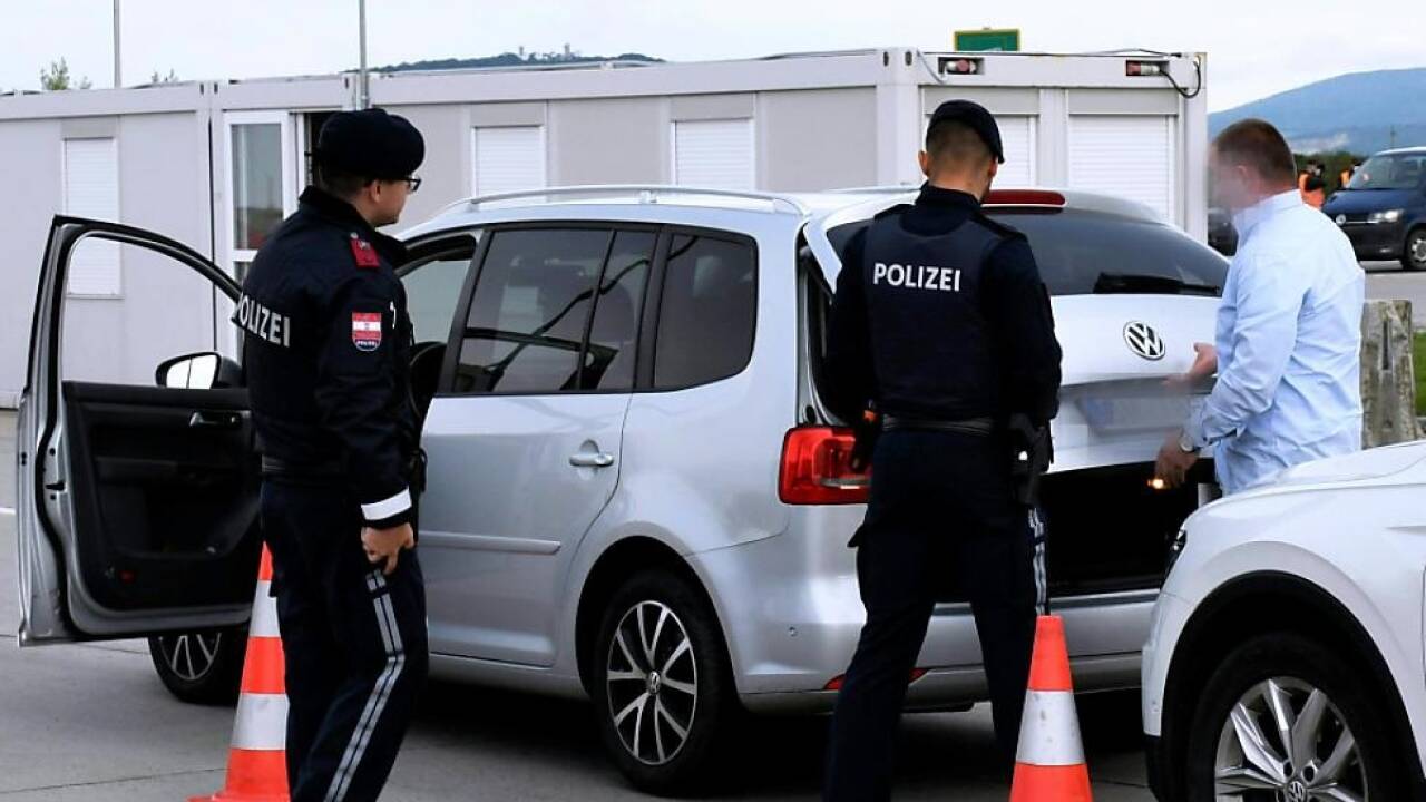 Intensive Grenzkontrollen nach Freilassung von Schleppern in Ungarn 