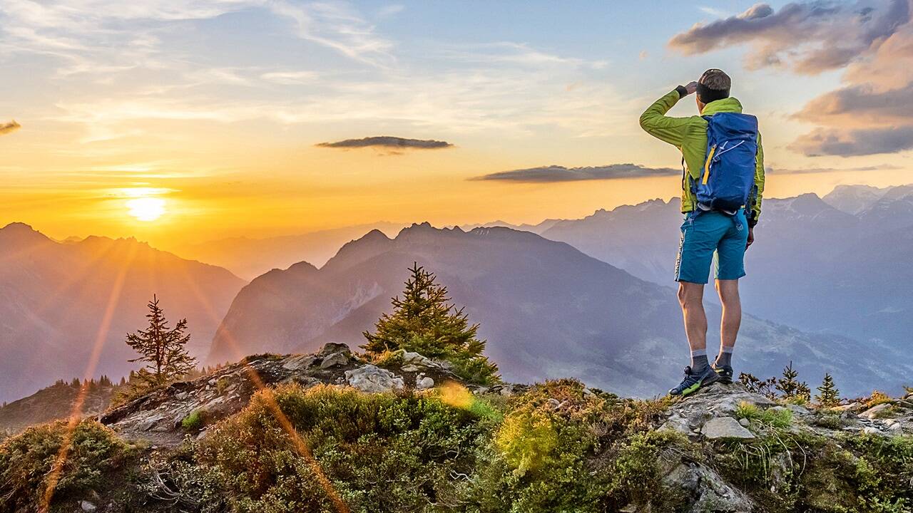 Sich trotz Alltagsstress Zeit nehmen für schöne Dinge und die Mikromente des Glücks spüren: Das ist ein entscheidender Aspekt in der Positiven Psychologie. 