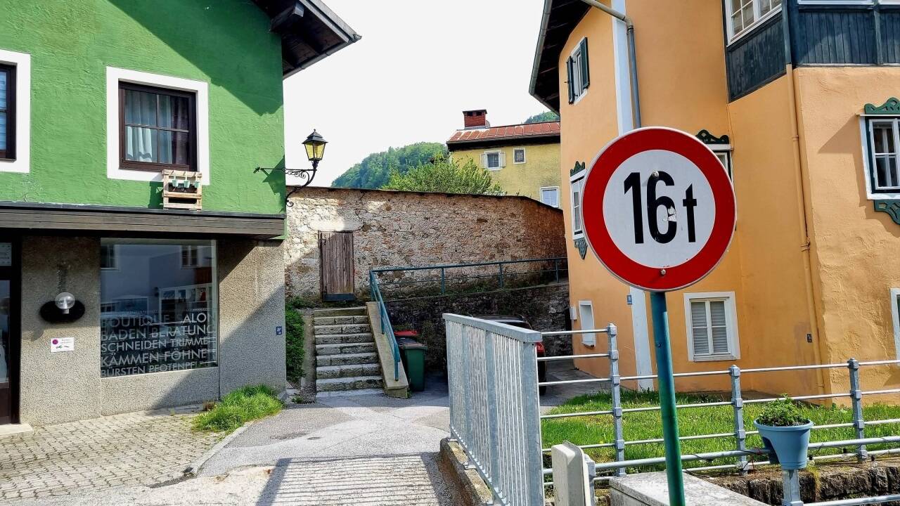 Der Garten ist aktuell nicht für die Öffentlichkeit zugänglich. Die Treppe, die sich zwischen den Häusern mit der Adresse Oberhofgasse 10 und 12 befindet, gehört der Stadtgemeinde. Sie sei laut Ditfried Kurz integraler Bestandteil des Verbauungsprojekts. 