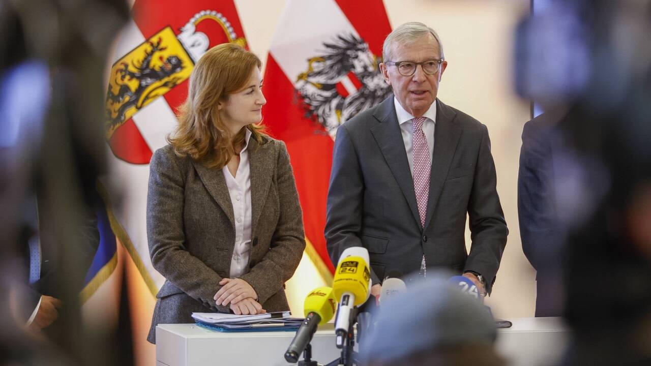 FPÖ-Chefin Marlene Svazek und Landeshauptmann Wilfried Haslauer (ÖVP) haben vergangene Woche die neue schwarz-blaue Landesregierung präsentiert.  