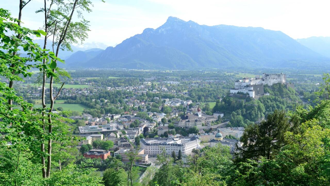 Weites Land: Wie lässt sich günstiger Wohnraum schaffen?  