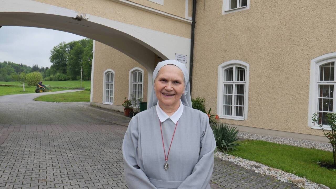 Schwester Oberin Ursula Lorek.  