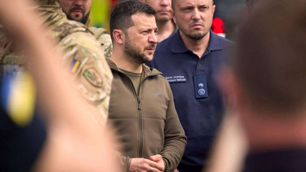 Präsident Selenskyi vor Ort 