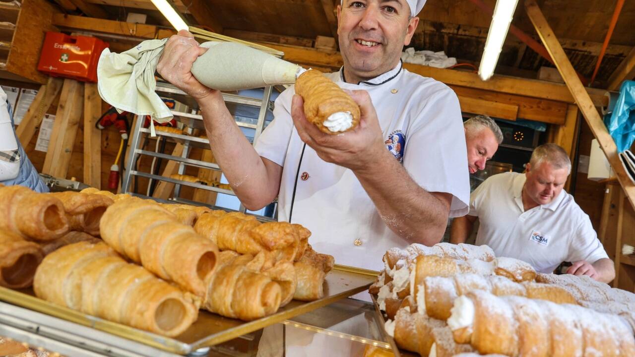 Bäcker und Konditor Gündüz Sener. Bäcker und Konditor Gündüz Sener.