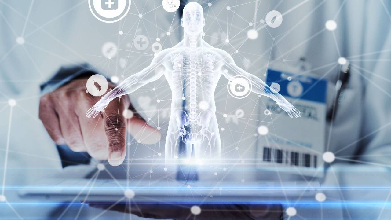 Hilfe zur Selbsthilfe ist gefragt: Die Barmherzigen Brüder bilden in einer neu gegründeten IT-Lehrakademie selbst Lehrlinge im Bereich „Informationstechnologie mit Schwerpunkt Systemtechnik“ aus.  