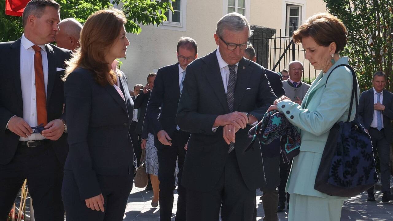 Uhrenvergleich: Zeit für die Angelobung! 