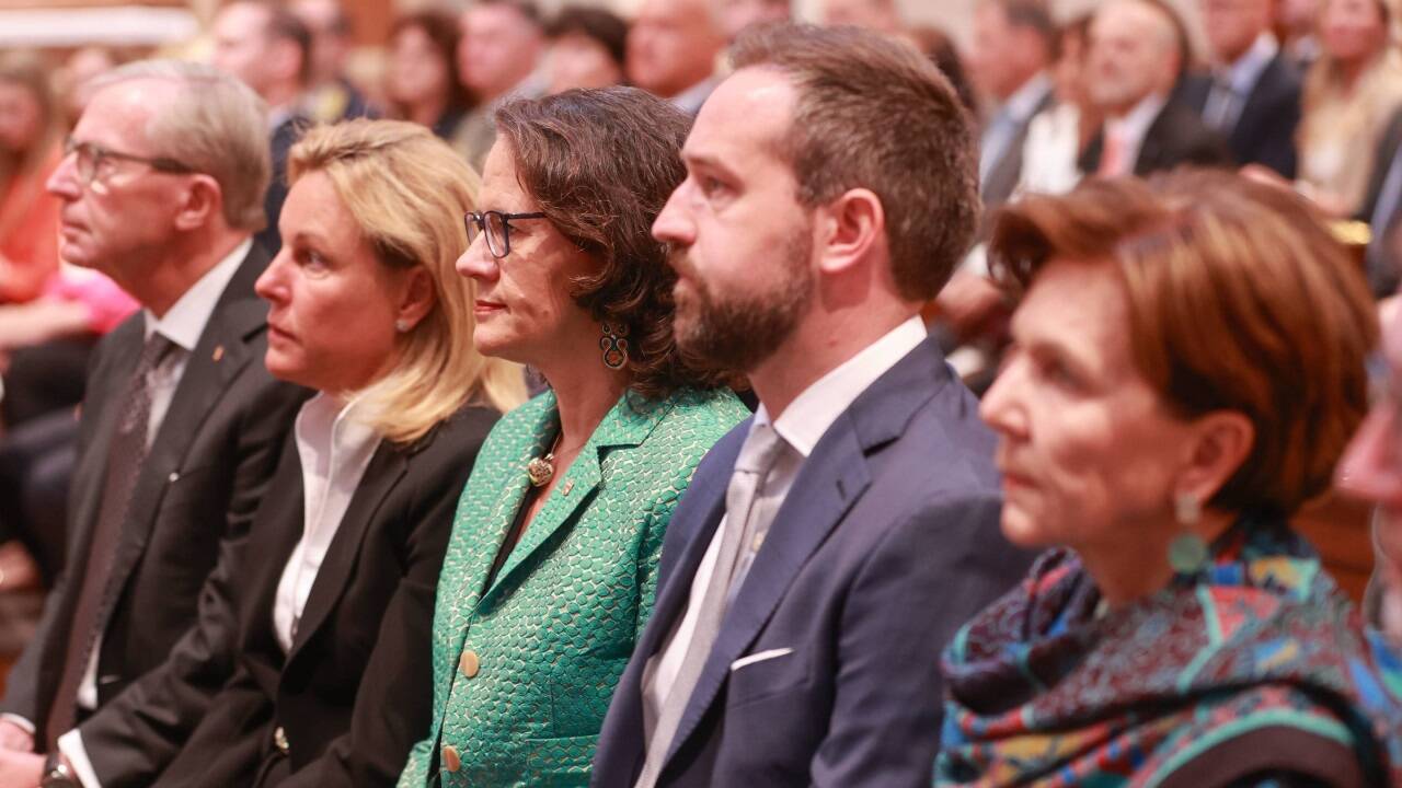 In der Kajetanerkirche holte sich die ÖVP noch den Segen für die nächsten fünf Jahre ab. 