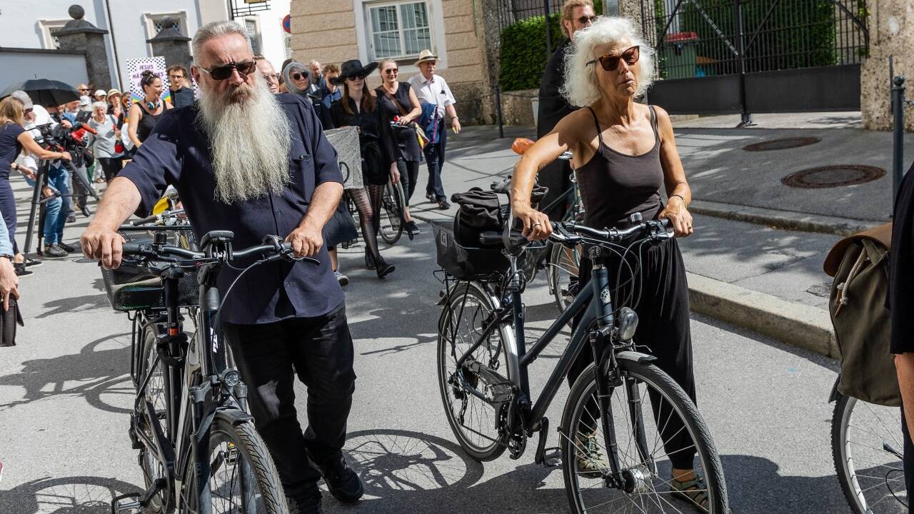 Das „Bündnis gegen Rechts“ veranstaltete eine Protestkundgebung zur Angelobung.  