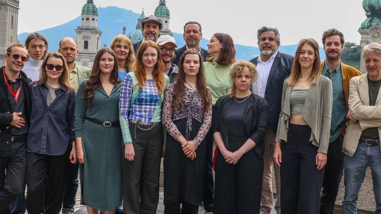 Das diesjährige „Jedermann“-Ensemble.  Das diesjährige „Jedermann“-Ensemble.