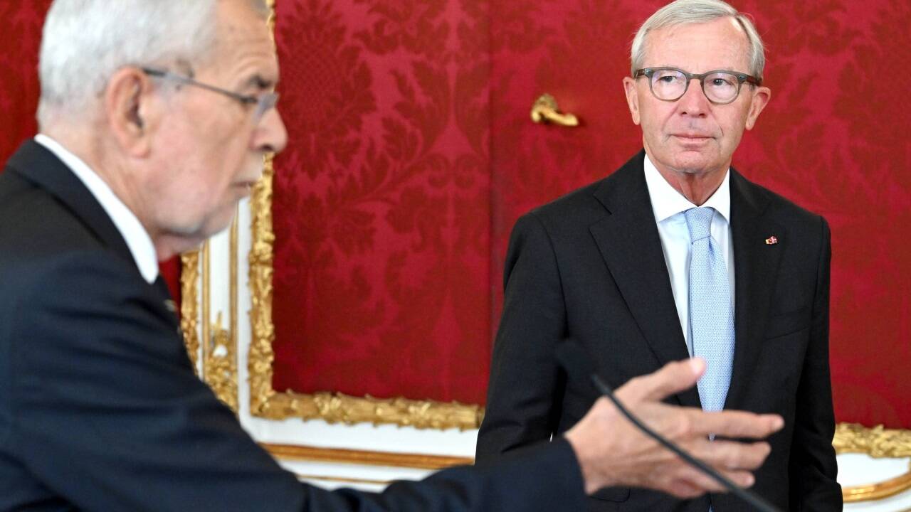 Alexander Van der Bellen und Wilfried Haslauer bei der Angelobung.  