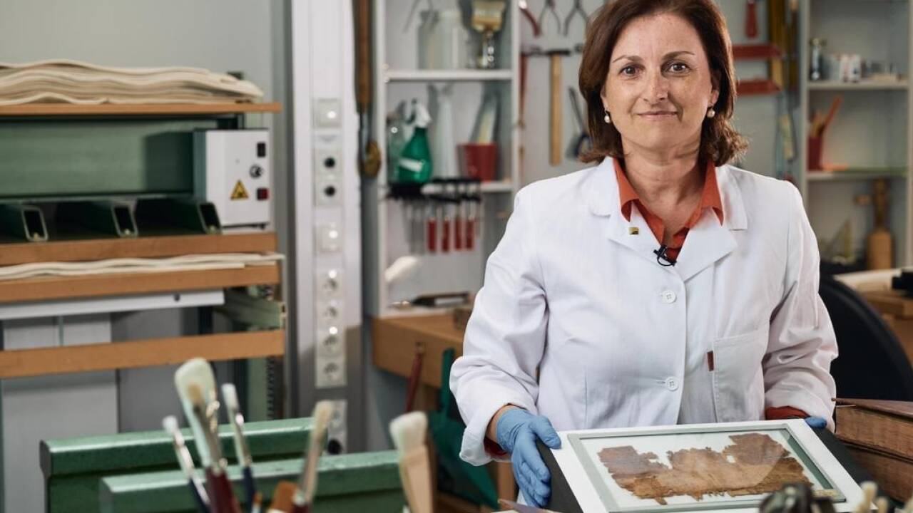 Theresa Zammit Lupi ist leitende Restauratorin der Sondersammlungen der Uni Graz und hat den spektakulären Fund eher zufällig gemacht.   Theresa Zammit Lupi ist leitende Restauratorin der Sondersammlungen der Uni Graz und hat den spektakulären Fund eher zufällig gemacht.