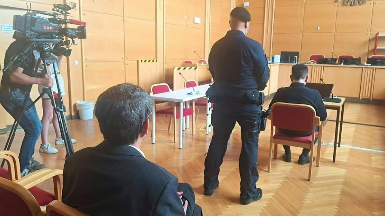 Reich Und Gestört: Der Betrugsprozess Um Dubai Beamte Und Ihr Verrücktes Leben! - q532nmn