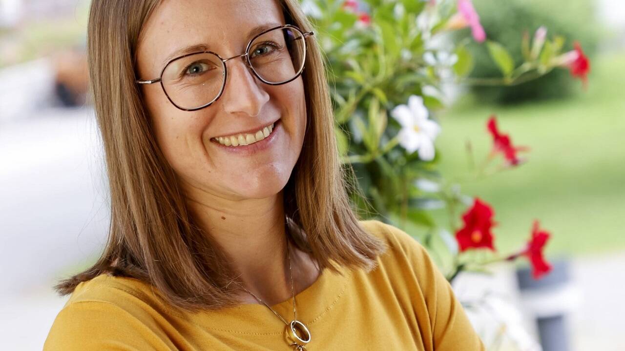 Mit ihrem Trauercafé „Lichtblick“ will die Dorfgasteinerin Stefanie Gstrein Trauernden einen Raum zum Austausch geben. Mit ihrem Trauercafé „Lichtblick“ will die Dorfgasteinerin Stefanie Gstrein Trauernden einen Raum zum Austausch geben.