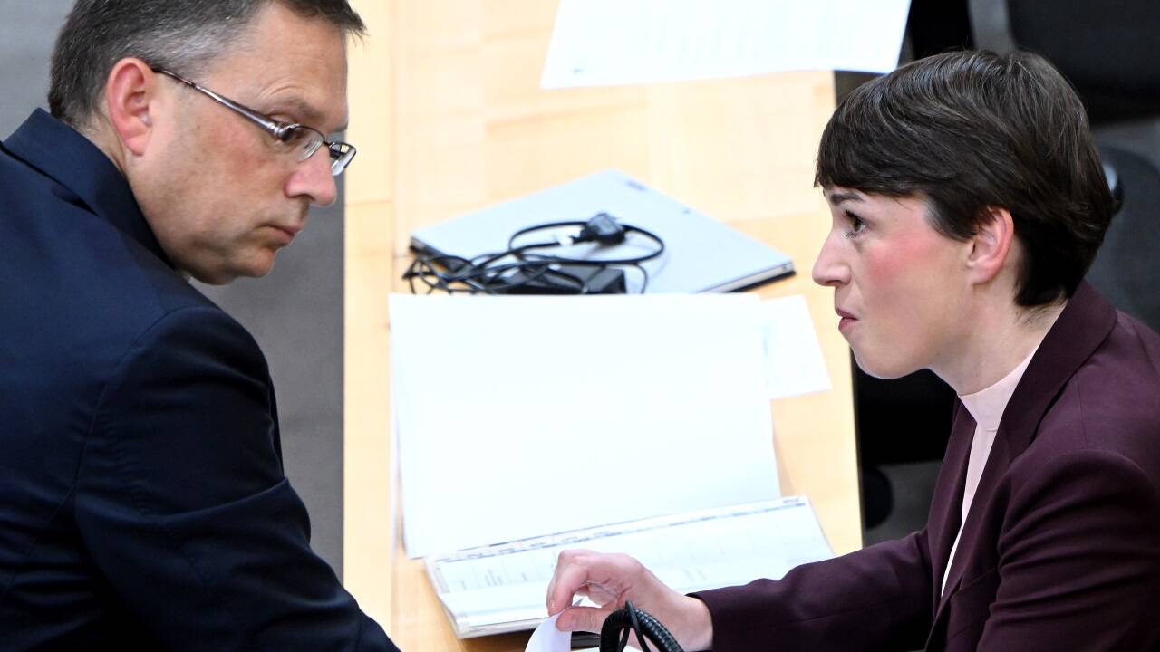 Die parlamentarischen Klubchefs August Wöginger, ÖVP, und Sigrid Maurer, Grüne, gelten als stabilisierendes Element in der Koalition. Die parlamentarischen Klubchefs August Wöginger, ÖVP, und Sigrid Maurer, Grüne, gelten als stabilisierendes Element in der Koalition.