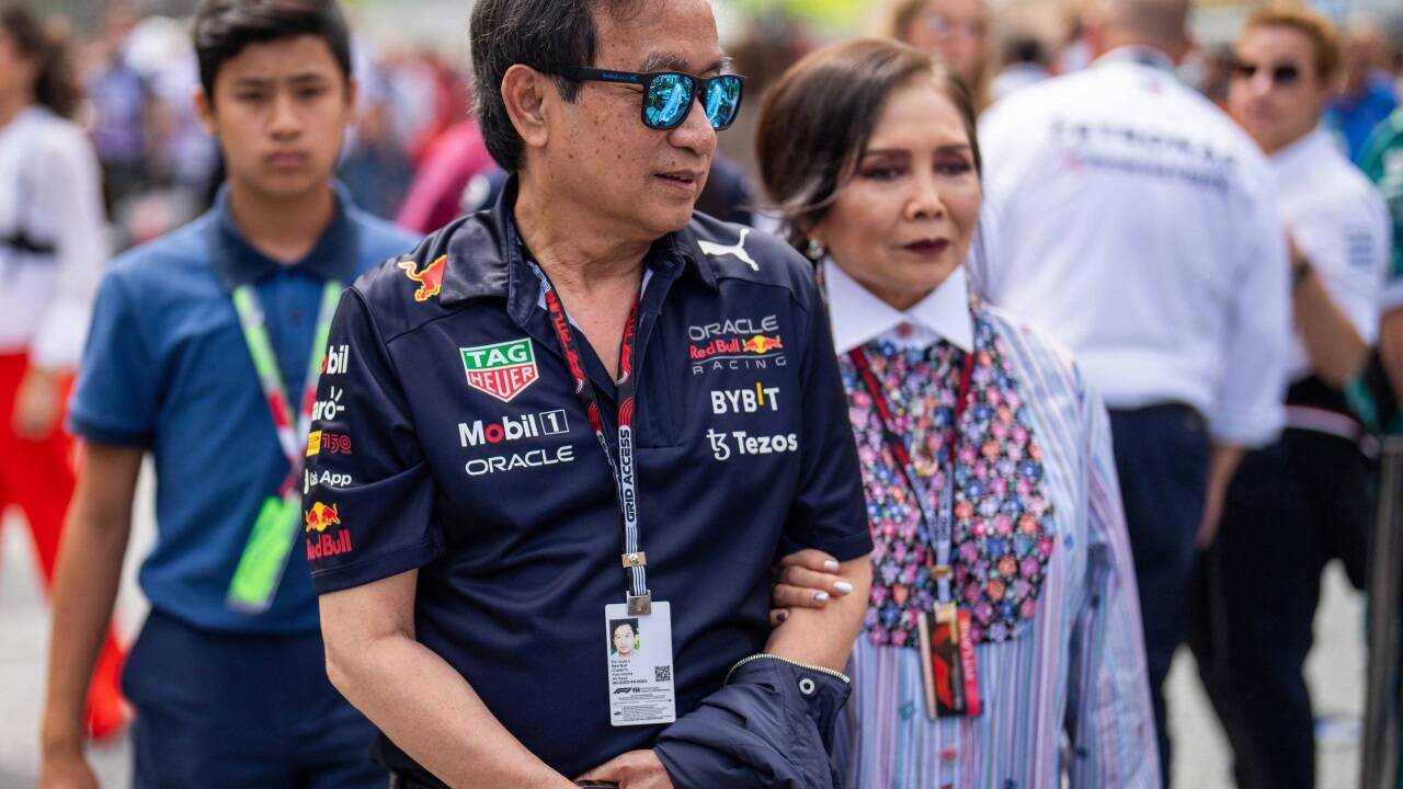 Der thailändische Mehrheitseigentümer von Red Bull: der Unternehmer Chalerm Yoovidhya mit seiner Frau Daranee Yoovidhya. 