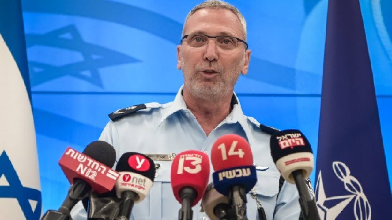 Ami Eshed, Polizeichef von Tel Aviv, tritt zurück.  