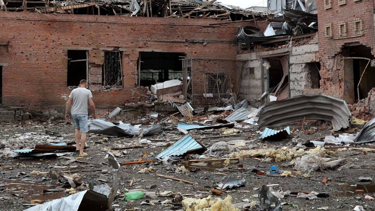 Zerstörung so weit das Auge reicht in der Ukraine Zerstörung so weit das Auge reicht in der Ukraine