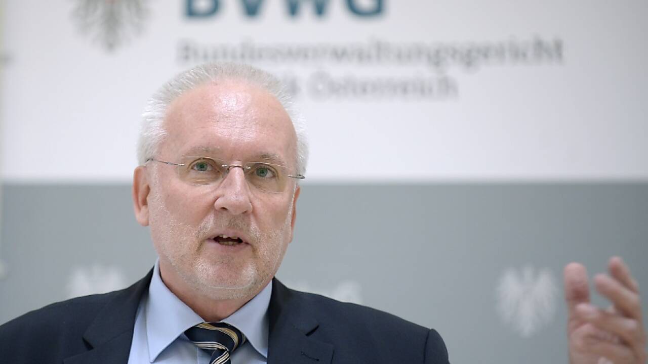 Nachfolge von Perl nach wie vor ungeklärt 