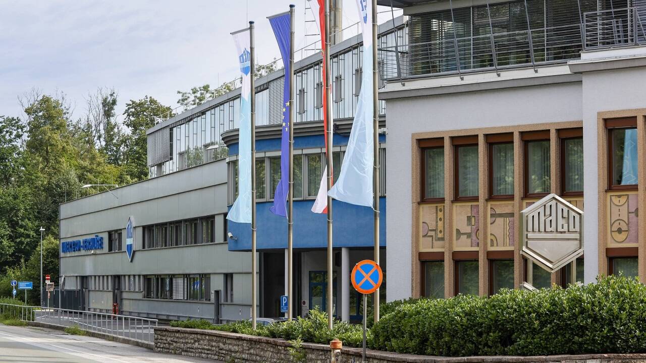 15 Prozent weniger Aufträge und hohe Lagerstände führen zu einer Arbeitszeitreduktion in der Maco-Gruppe. 15 Prozent weniger Aufträge und hohe Lagerstände führen zu einer Arbeitszeitreduktion in der Maco-Gruppe.