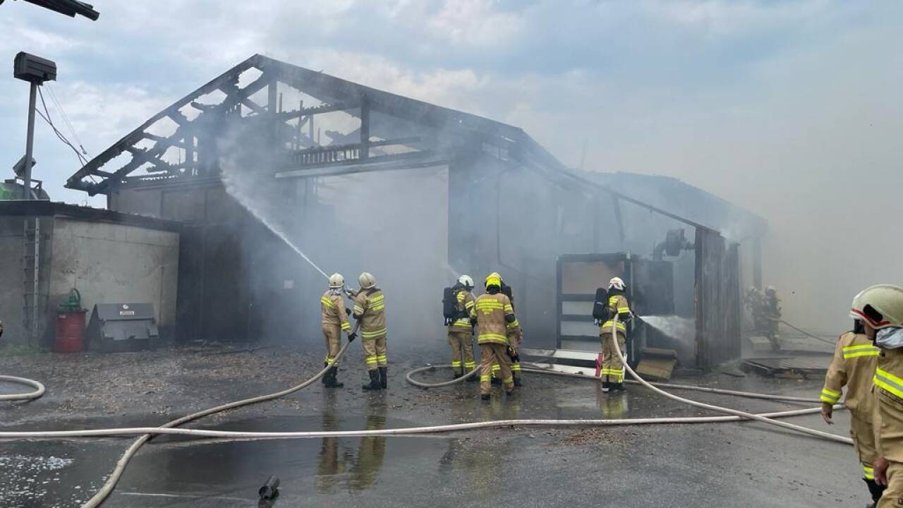 Feuerwehren in Berndorf im Einsatz. 