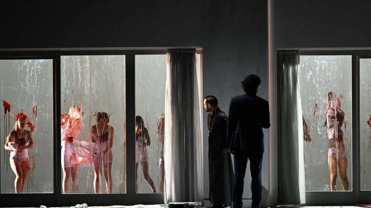Eine Szene während der Fotoprobe der Oper "Le Nozze di Figaro" von Salzburger Festspiele Eine Szene während der Fotoprobe der Oper 'Le Nozze di Figaro' von Salzburger Festspiele