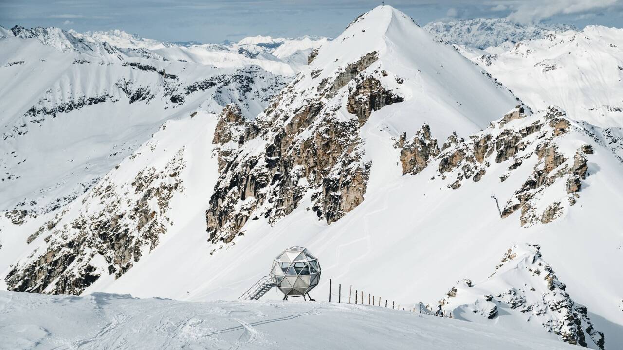 Gerhard Garstenauers Gipfelkugel in Sportgastein.  