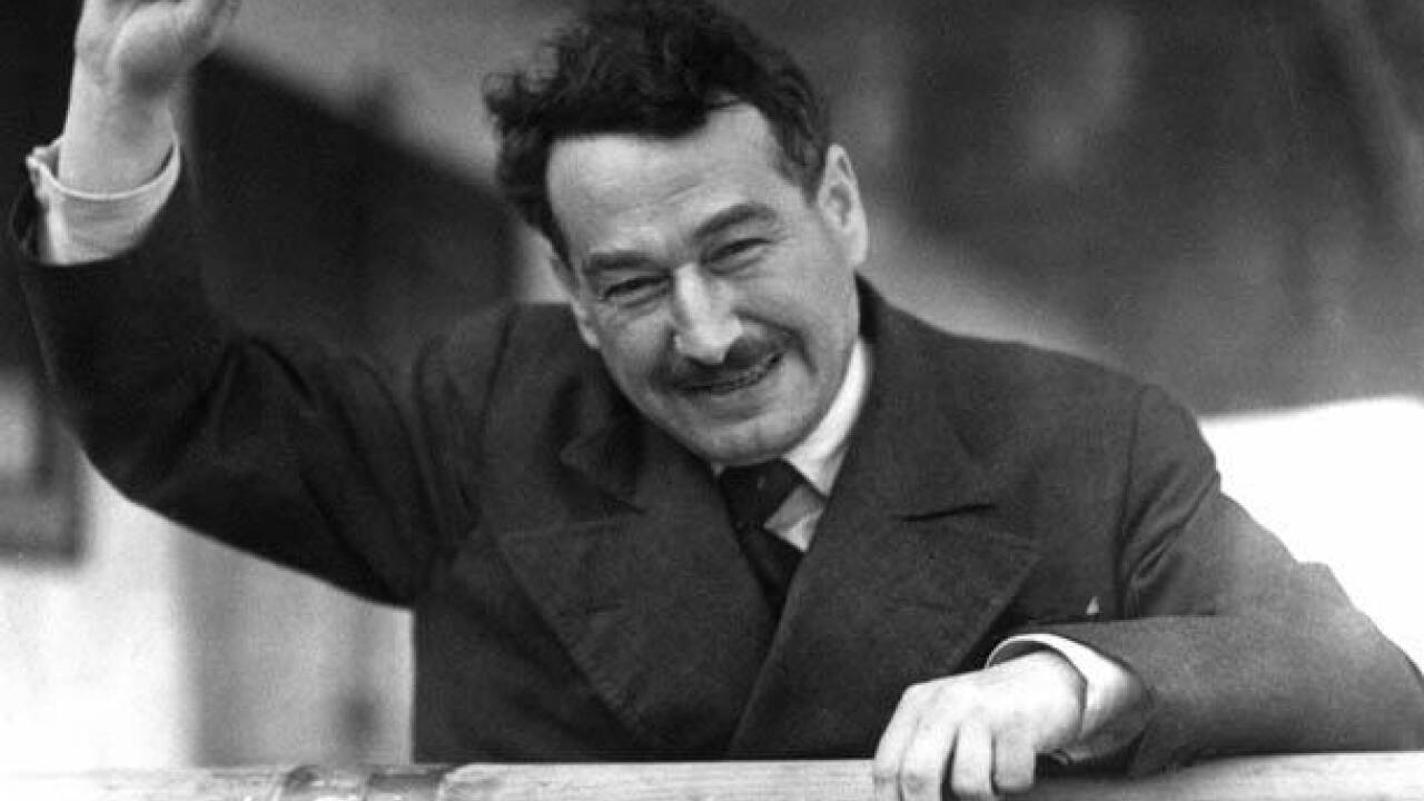 1923: Egon Erwin Kisch veröffentlicht sein Buch „Klassischer Journalismus – Gesammelte Meisterwerke der Zeitung“. 