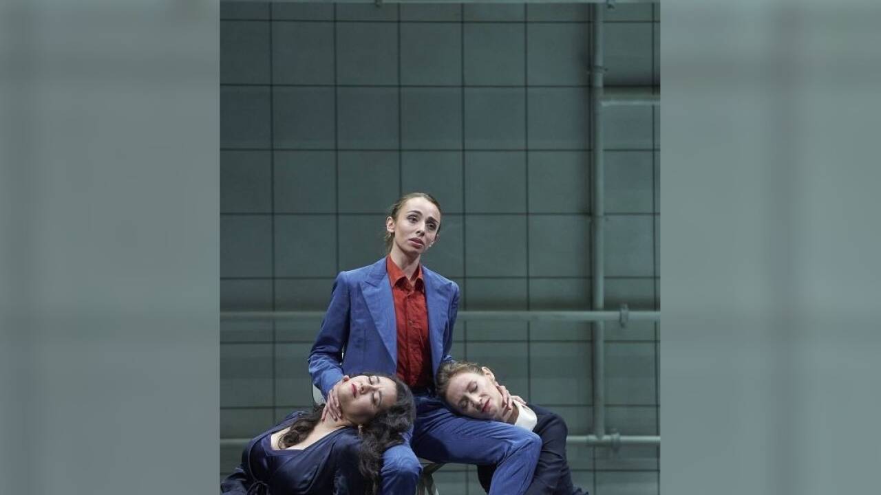 Adriana González als Gräfin, Lea Desandre als Cherubino, Sabine Devieilhe als Susanna  