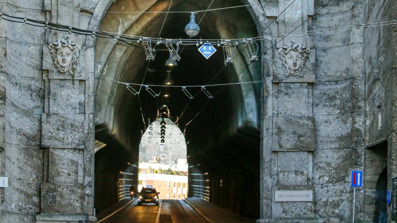 Das Neutor – eigentlich Sigmundstor – könnte nach den Bauarbeiten im Mönchsberg für den Individualverkehr geschlossen bleiben.  