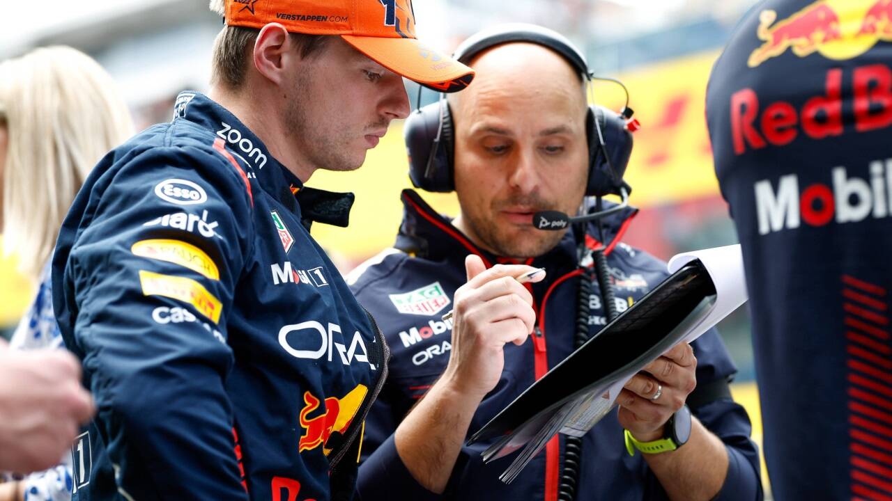 Max Verstappen mit seinem Renningenieur Gianpiero Lambiase. 