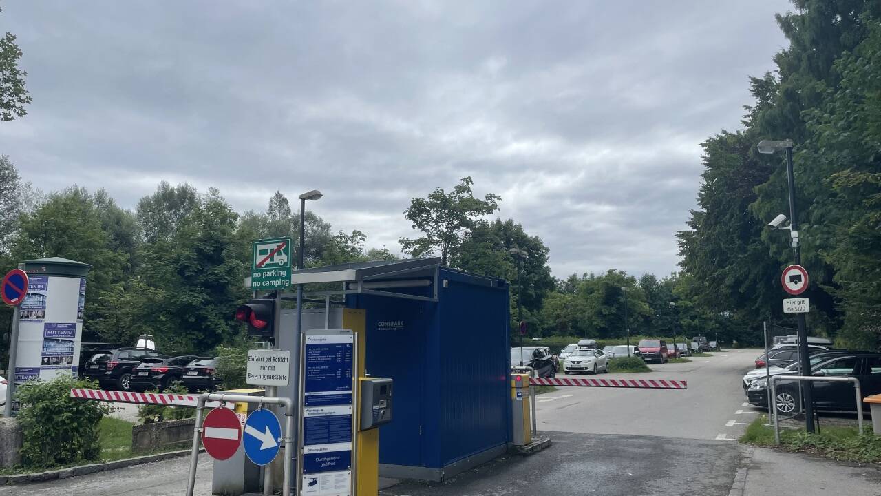 Wo Kann Man Am Flughafen Salzburg Günstig Parken www.sn.at
