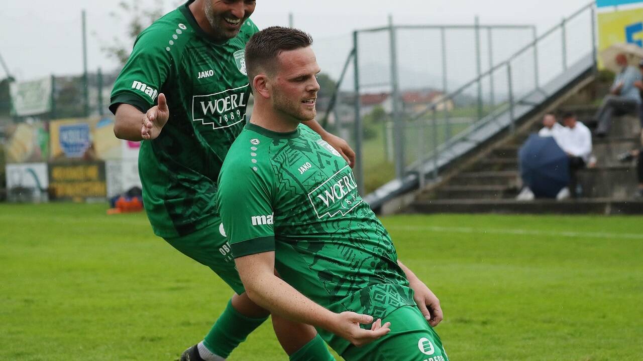 Henndorfs Joker Nicholas Mannie jubelte über das 2:1. 