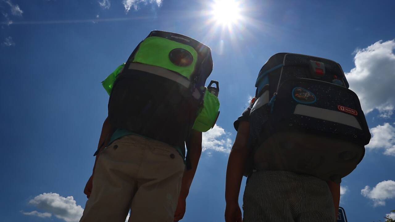 Eltern brauchen viel Budget für den Schulbeginn  Eltern brauchen viel Budget für den Schulbeginn