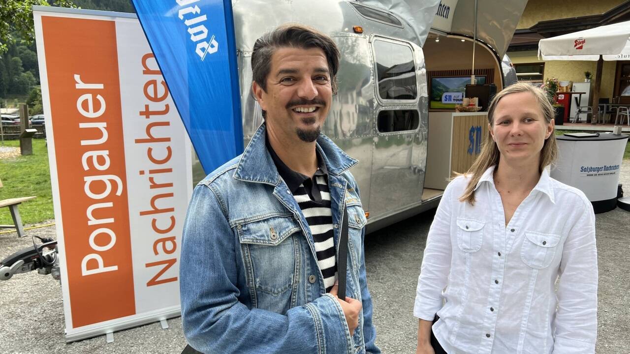 Mit Mitarbeiterin Teresa Panzl von den Gasteiner Bergbahnen.  Mit Mitarbeiterin Teresa Panzl von den Gasteiner Bergbahnen.