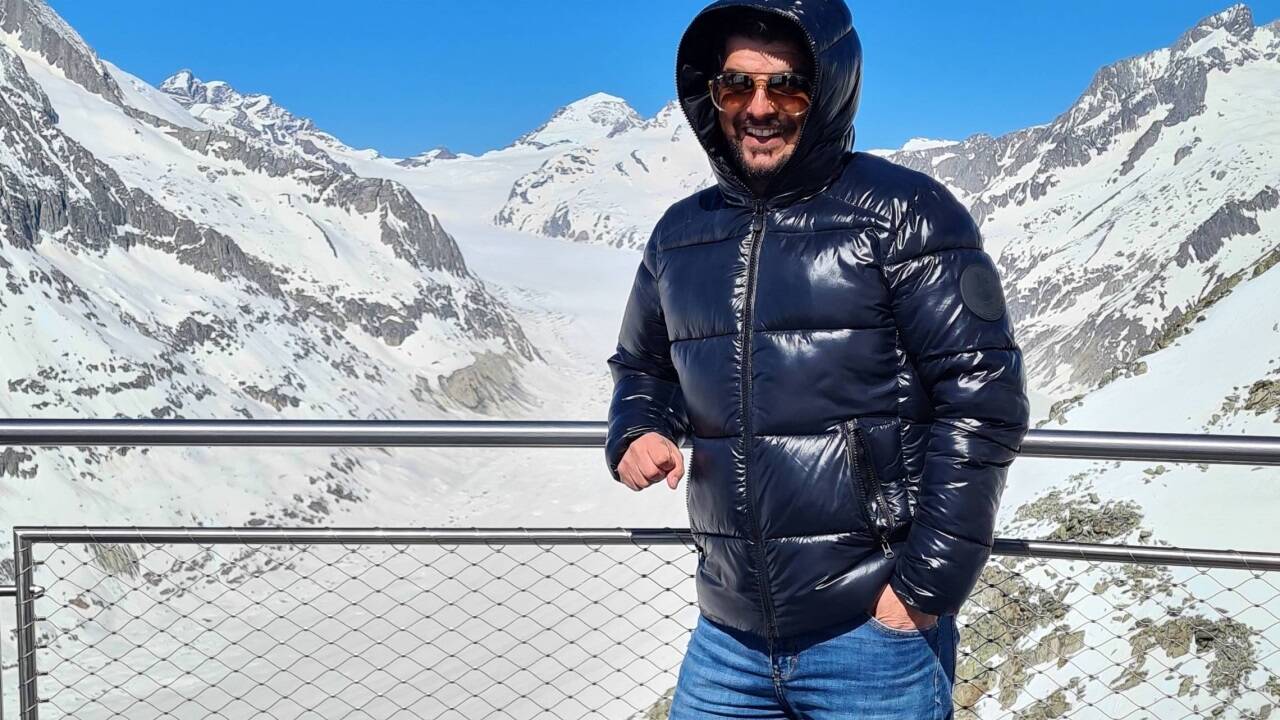 Am Aletsch Gletscher.  Am Aletsch Gletscher.