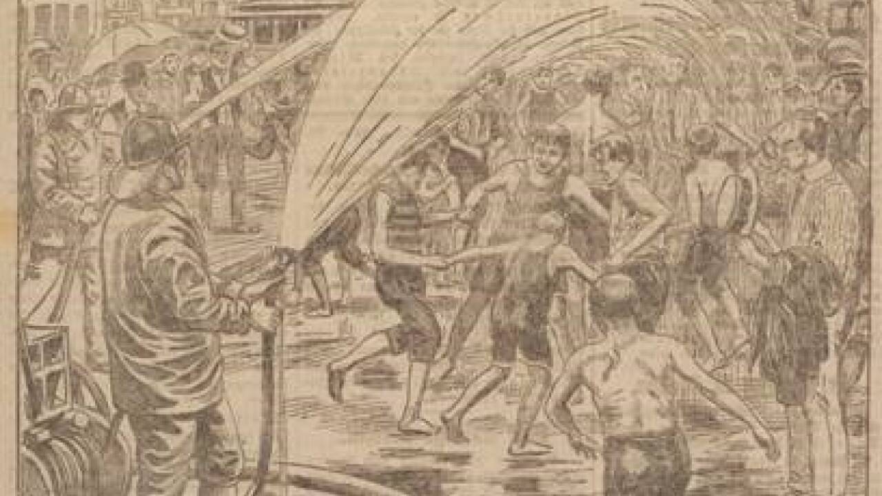  Die Feuerwehr sorgte 1923 in New York für Kühlung. 