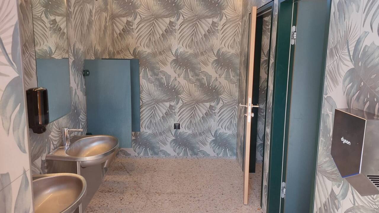 Die neue WC-Anlage in der Gemeinde Strobl am Wolfgangsee.  