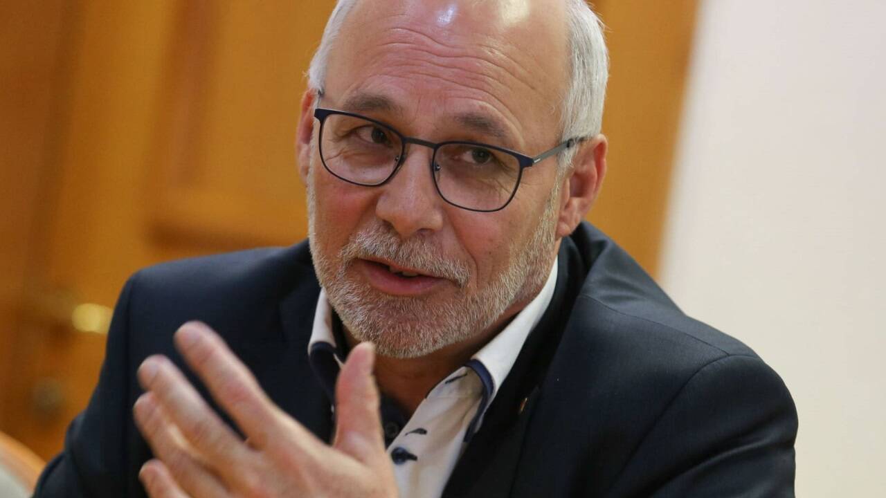 Günther Mitterer, St. Johanns Bürgermeister und Obmann des Gemeindeverbands, will den Herbst für weitere Verhandlungen mit LR Stefan Schnöll (ÖVP) nutzen. 