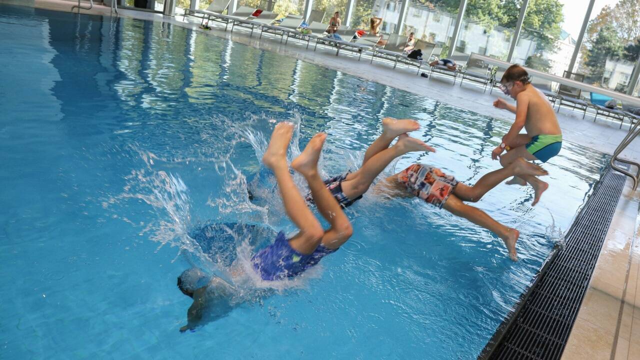 Für das Schulschwimmen gibt es im Salzburger Zentralraum zu wenig Kapazitäten. Für das Schulschwimmen gibt es im Salzburger Zentralraum zu wenig Kapazitäten.
