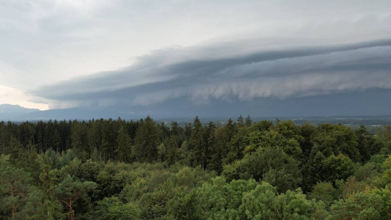 Ein heftiges Unwetter zog von Bayern über den Flachgau. 