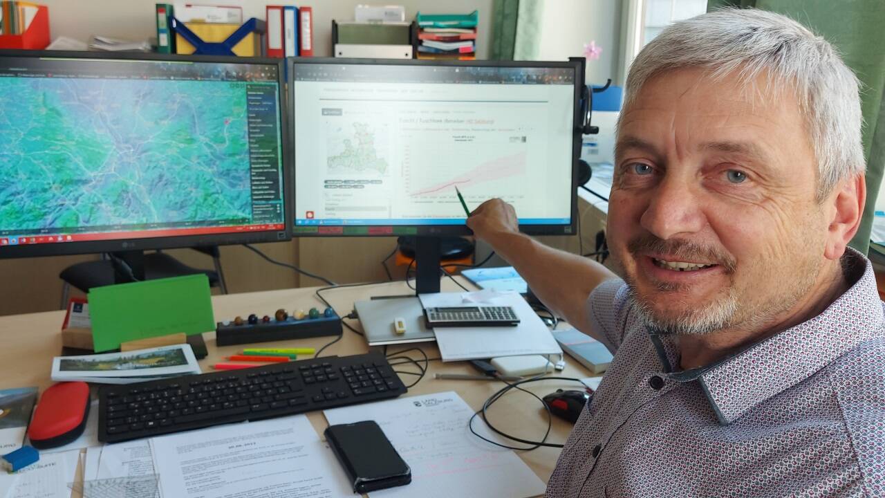 Harald Huemer ist der Leiter des Hydrographischen Dienstes beim Land Salzburg. 