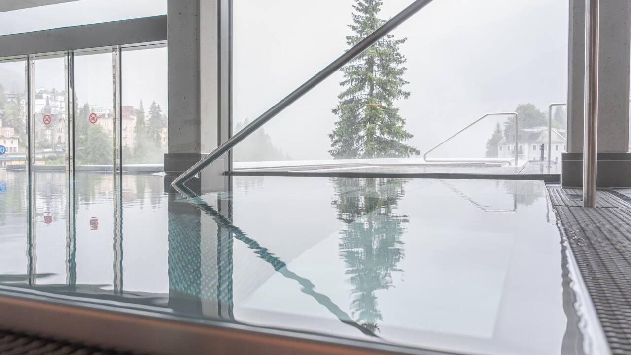 Ein Pool mit traumhafter Aussicht ...  