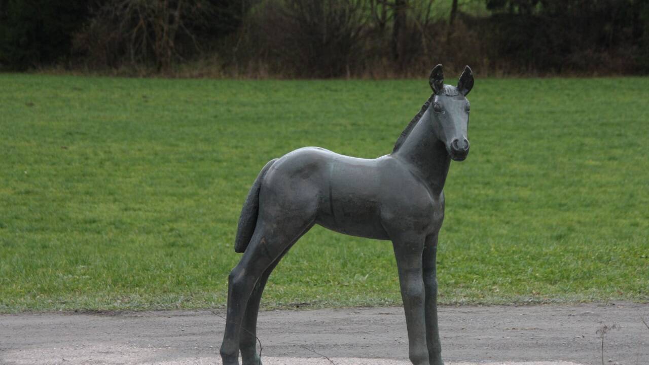 Das verschwundene Bronze-Rössl.  
