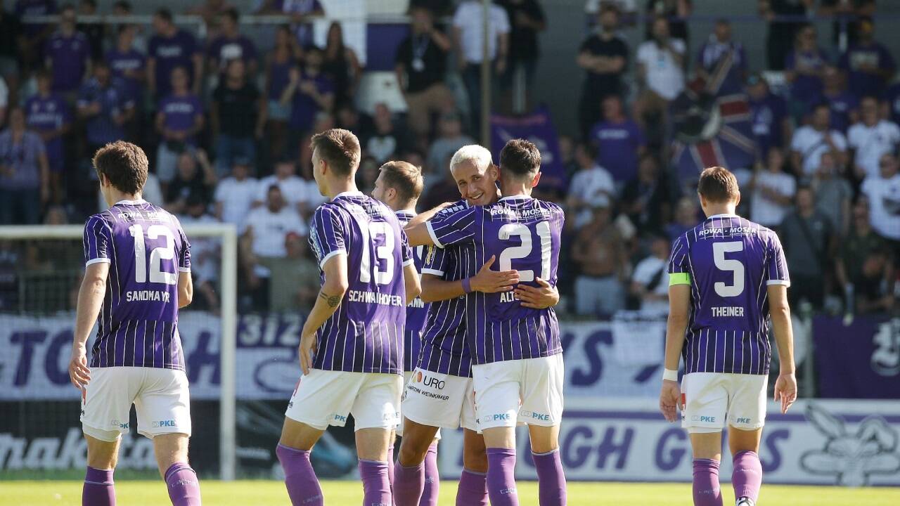 Die Austria kann ausgelassen feiern: Sportlich und finanziell läuft für die Violetten alles nach Plan.  