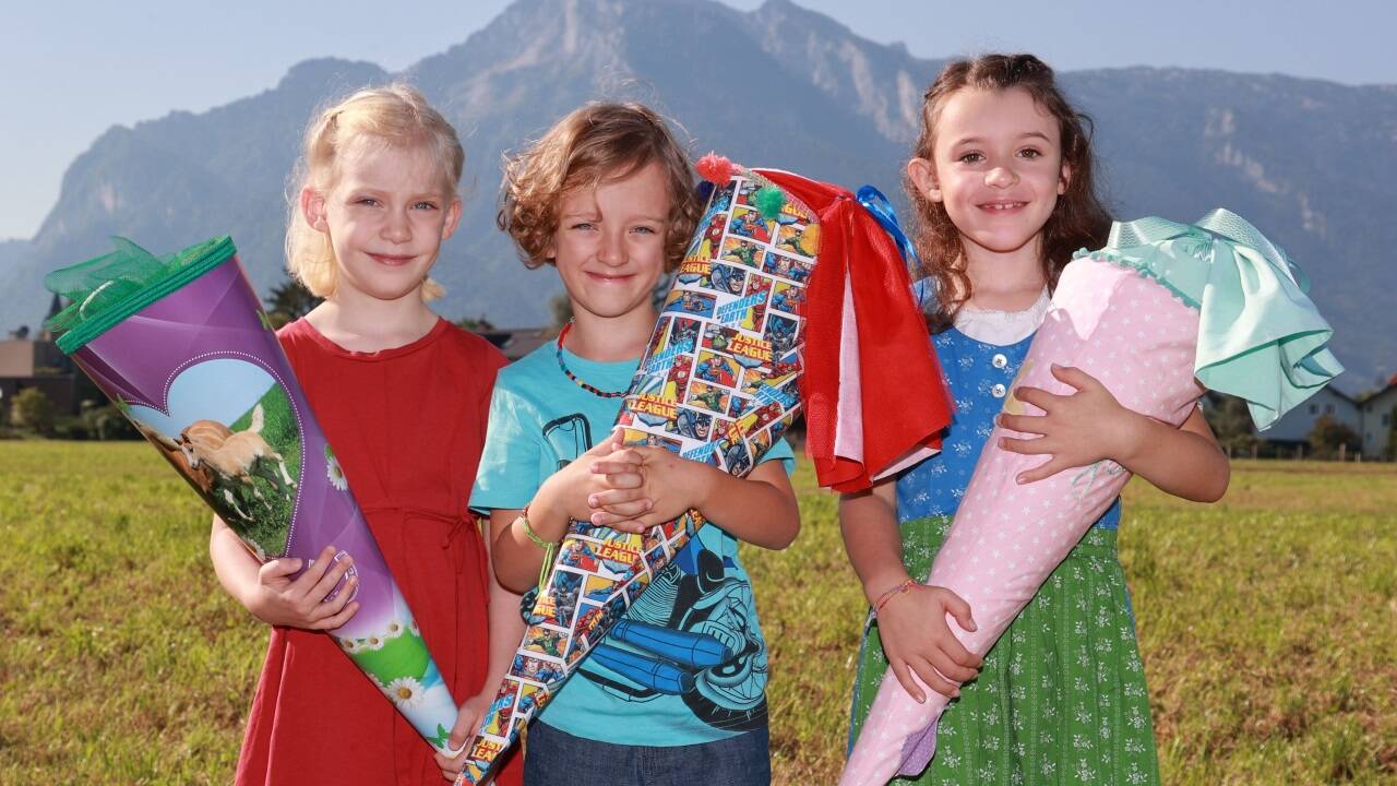 Franziska, Xaver und Julia sind drei von 5642 Taferlklasslern in Salzburg. 