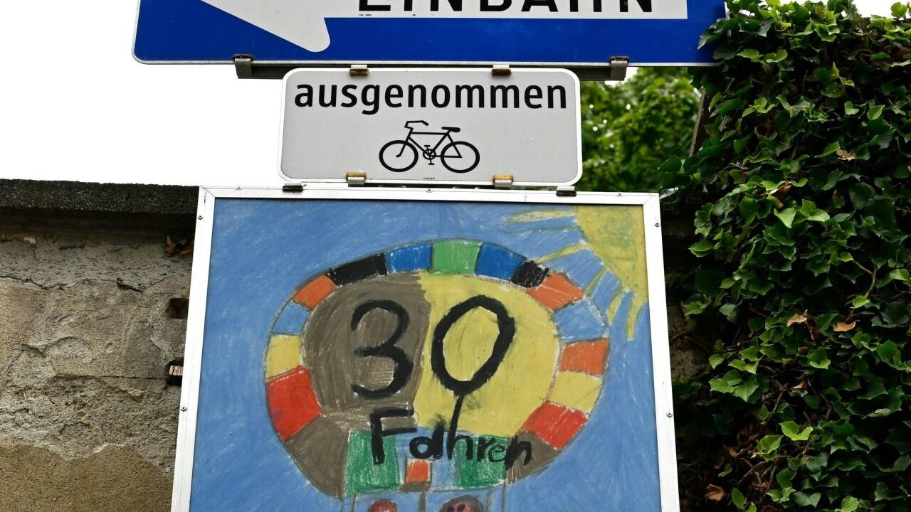 Schulstart im Westen Österreichs.  