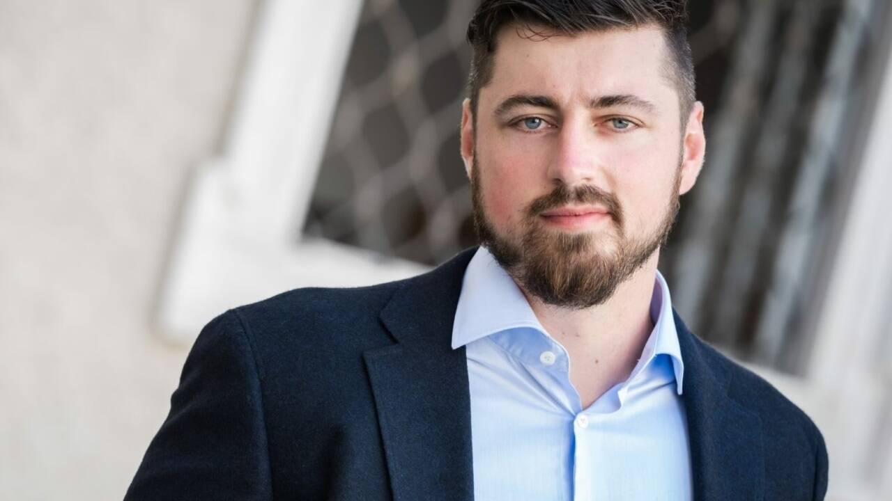 Paul Dürnberger (27) will die Stadt-FPÖ übernehmen. Nach dem Bekanntwerden seiner Teilnahme an der Identitären-Demo in Wien steht er in Kritik.  